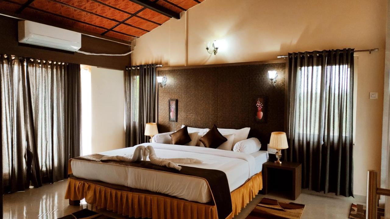 Badami Heritage Resort Zewnętrze zdjęcie