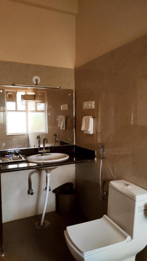 Badami Heritage Resort Zewnętrze zdjęcie