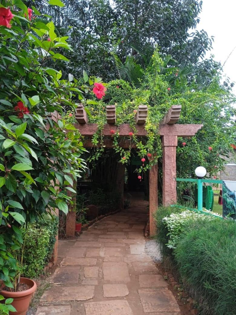Badami Heritage Resort Zewnętrze zdjęcie